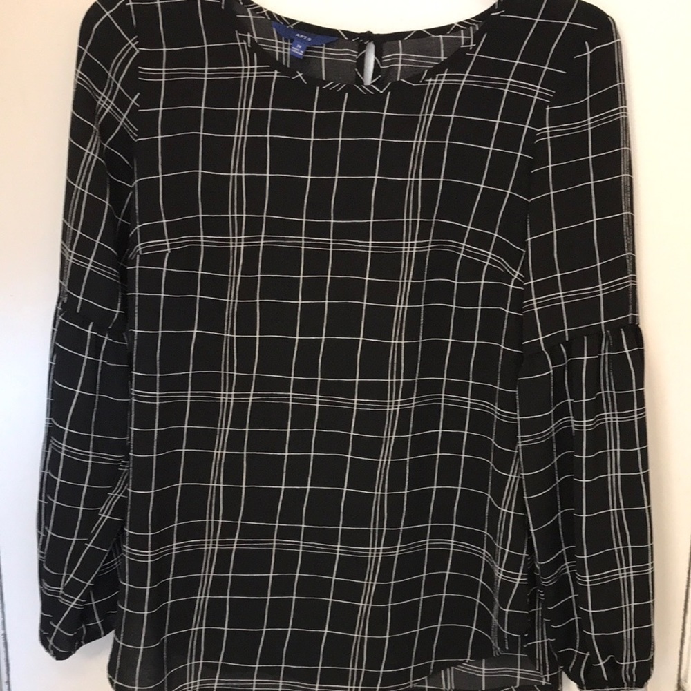 Women’s Black & White Blouse with balloon Sleeves, Apt. 9, Size M